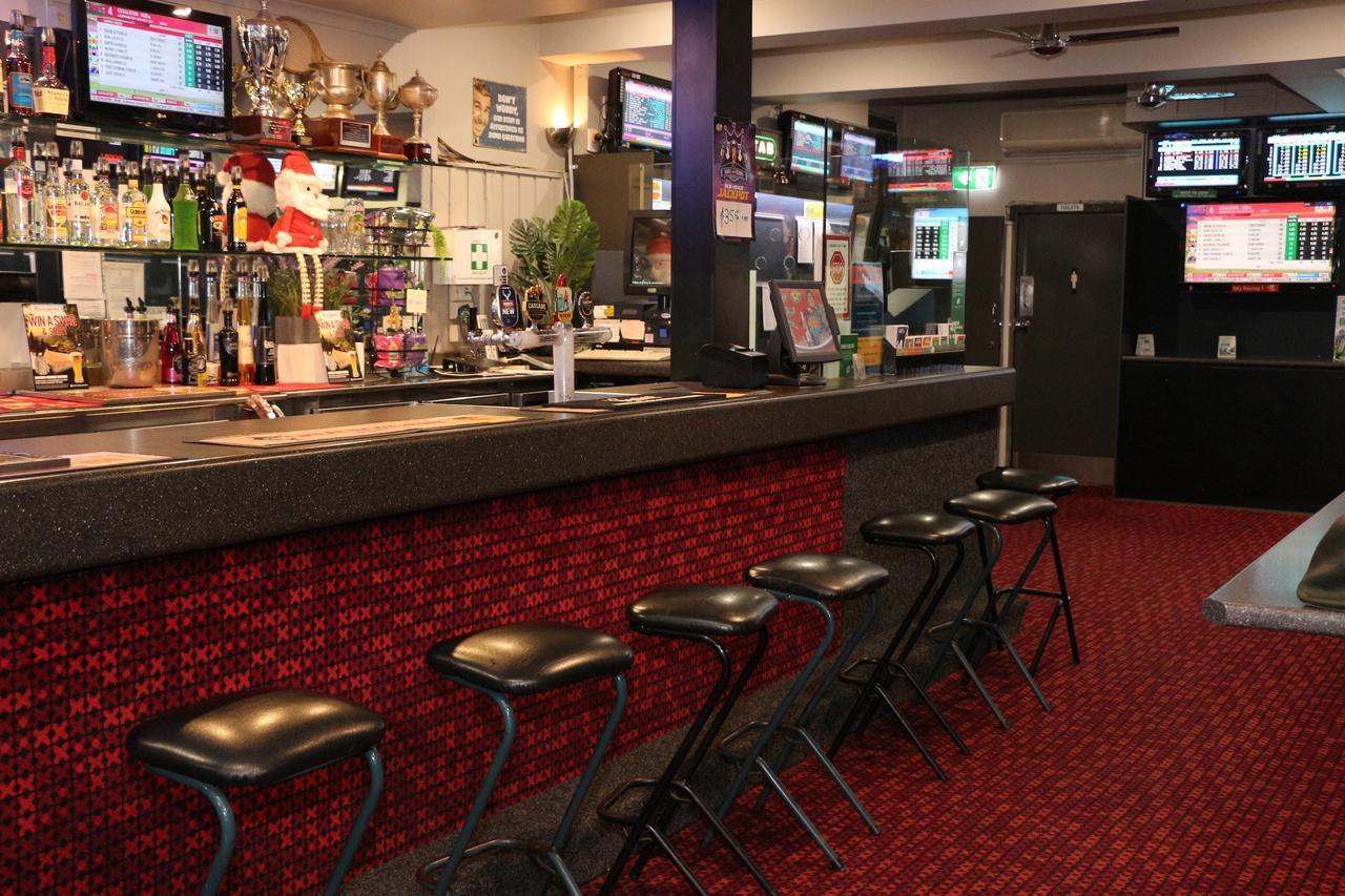 Bayview Hotel - Batemans Bay Bagian luar foto